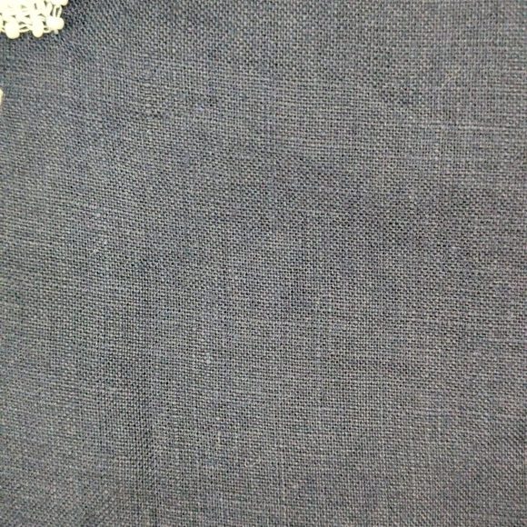 Talbots Size Small 100% Linen Navy Blouse, White Lace & Bead Neckline Pristine - Picture 7 of 11